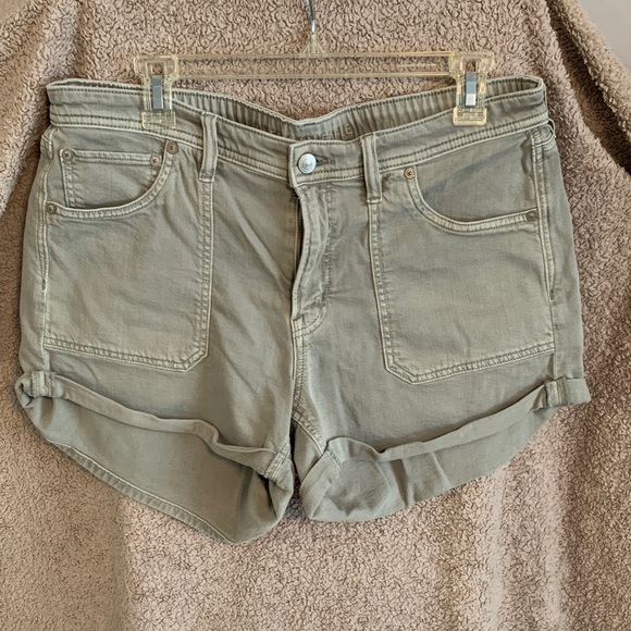 American Eagle Outfitters Olive Jean Shorts - Picture 1 of 4